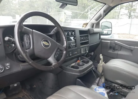 2022 Chevrolet Express Cargo Rwd 2500 Regular Wheelbase Wt из США, поврежденный, VIN 1GCWGAF72N1142965